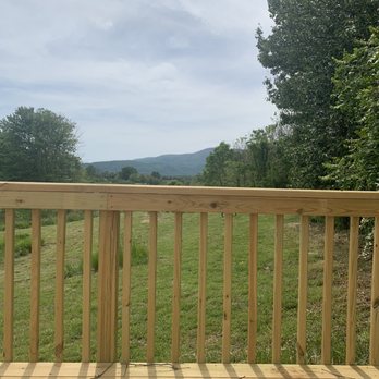Valley Road Vineyards - Patio - Wineries Near Me - Afton, Virginia