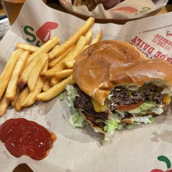 Chili's - Burger - Tex-Mex Near Me - Scottsdale, Arizona