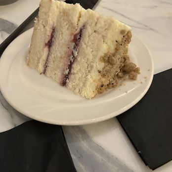 Dorothy's Downtown - Chantilly cake - Cocktail Bars Near Me - Jacksonville, Florida