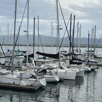 Restaurant 604 - A nice view of yachts in Pearl Harbor - Breakfast & Brunch Near Me - Honolulu, Hawaii