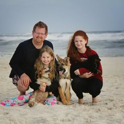 MEG Financial Inc. - Pensacola Beach with Family