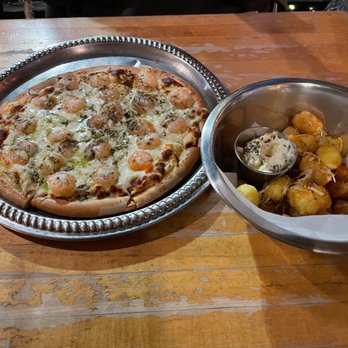 Van Gogh's Ear Cafe - Shrimp Scampi Pizza and Tater Tots - Cafes Near Me - Union, New Jersey Van Gogh's Ear Cafe - Shrimp Scampi Pizza and Tater Tots - Cafes Near Me - Union, New Jersey