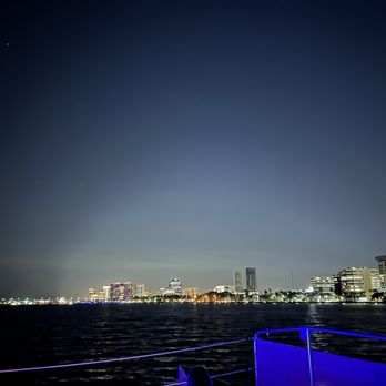 Visit Palm Beach - Sunset and night sky on the boat - Boating Near Me - West Palm Beach, Florida Visit Palm Beach - Sunset and night sky on the boat - Boating Near Me - West Palm Beach, Florida