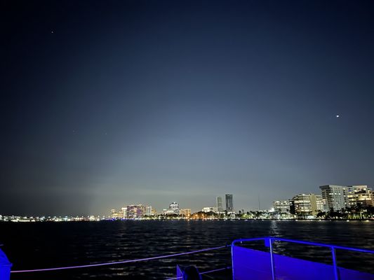 Visit Palm Beach by null