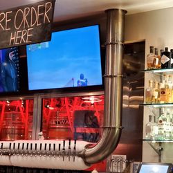 Best Pizza & Brew Vista - Craft Draft Beer Taps