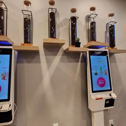 Moge Tee - Kiosks