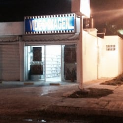 Video Imagen - Aquí esta este pequeño lugar.