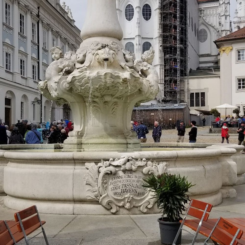 Passau - Arts & Entertainment Near Me