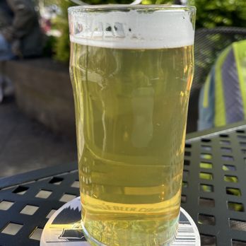Bainbridge Brewing - Rolling Bay Cold IPA - Breweries Near Me - Bainbridge Island, Washington