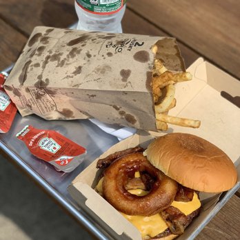 Diesel and Duke - Smokeshow Burger. Onion ring, aged cheddar cheese, bacon and bbq sauce. - Burgers Near Me - Montclair, New Jersey