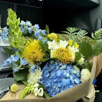 Xavier's Florist - Custom bouquet - Florists Near Me - Diamond Bar, California Xavier's Florist - Custom bouquet - Florists Near Me - Diamond Bar, California