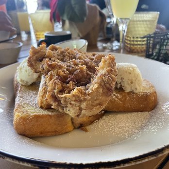Canvas - French Toast & Fried Chicken - New American Near Me - Orlando, Florida Canvas - French Toast & Fried Chicken - New American Near Me - Orlando, Florida