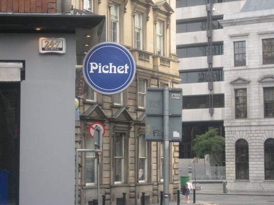 Pichet by null