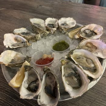 The Dive Oyster Bar - Oyster of the Day - Seafood Near Me - Temple City, California