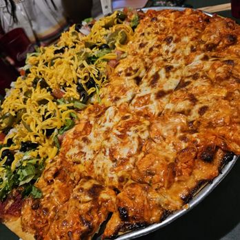 Kaiser's Pizza & Pub - Buffalo chicken/taco - Pizza Near Me - Gurnee, Illinois Kaiser's Pizza & Pub - Buffalo chicken/taco - Pizza Near Me - Gurnee, Illinois