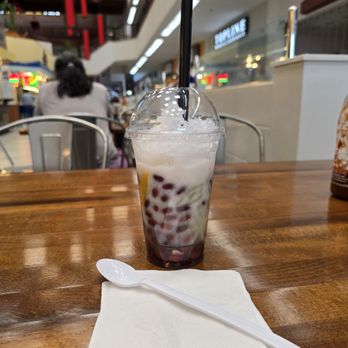 Little Saigon - Westminster Tet Parade - This drink looks NOTHING LIKE THE PHOTO! - Festivals Near Me - Westminster, California Little Saigon - Westminster Tet Parade - This drink looks NOTHING LIKE THE PHOTO! - Festivals Near Me - Westminster, California