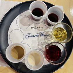 Tomasello Winery - Lambertville - Wine tasting