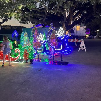 Mozart's Coffee Roasters - Holiday lights - Coffee & Tea Near Me - Austin, Texas Mozart's Coffee Roasters - Holiday lights - Coffee & Tea Near Me - Austin, Texas