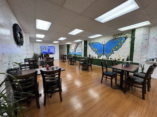 Cafe Uccello by null