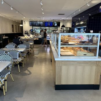Paris Baguette - Bakeries Near Me - Midvale, Utah
