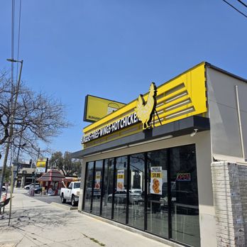 Cluck & Smash - Burgers Near Me - Glendale, California Cluck & Smash - Burgers Near Me - Glendale, California