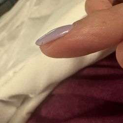 VN Nails - Chipped nail