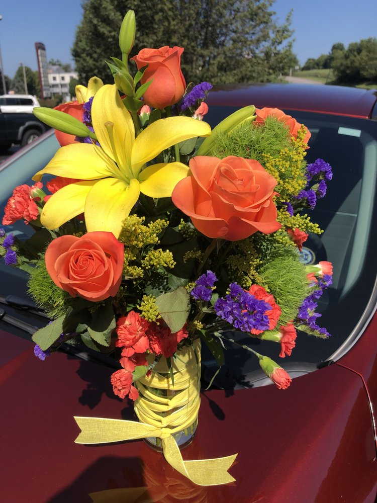 BROYLES FLORIST Updated September 2024 21 Photos 214 E