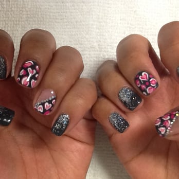 Spaxs Nail Bar - Hand painted designs over gel full set - Nail Salons Near Me - Windsor, Ontario