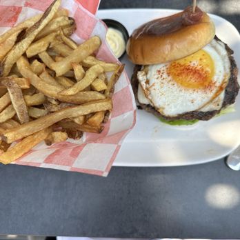 Wilson Hardware Kitchen & Bar - Burger - New American Near Me - Arlington, Virginia Wilson Hardware Kitchen & Bar - Burger - New American Near Me - Arlington, Virginia