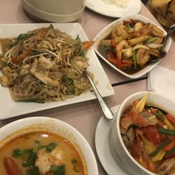 Thai Cornar - Pad Thai, prawns in ginger, duck curry, Tom yum goong