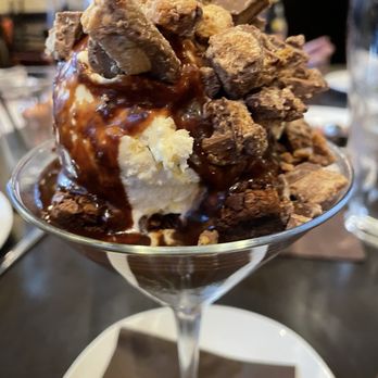 110 Grill - Peanut Butter Brownie Dessert - New American Near Me - Concord, New Hampshire