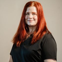 Loomis Lifecare - Susan-Front Desk