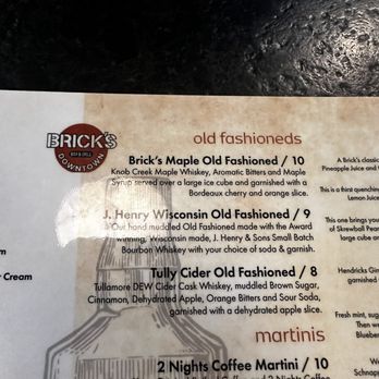 Brick’s Downtown Bar & Grill - Sports Bars Near Me - Manitowoc, Wisconsin