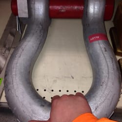 Hanes Supply - Now that's a shackle!!!