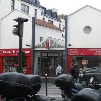 Le Merle Moqueur - Bookstores Near Me - Paris, 75