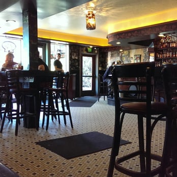 Pat's Tap - Indoor dining - Pubs Near Me - Minneapolis, Minnesota