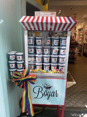 Boyar Gifts by null