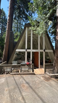 Residential Window Cleaning - Newly remodeled large home surrounded by dirt, dust, and trees. 

We performed an interior/exterior window cleaning which included:
- Cleaning the exterior windows and frames
- Dusting the screens
- Cleaning the interior windows and frames