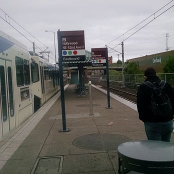 Hollywood Transit Center - Public Transportation Near Me - Portland, Oregon