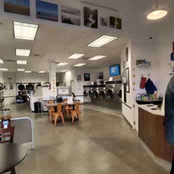 Bims Laundry Cafe - Dry Cleaning Near Me - Everett, Washington Bims Laundry Cafe - Dry Cleaning Near Me - Everett, Washington