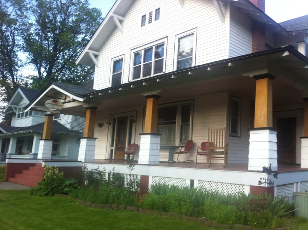 SEVEN PORCHES GUEST HOUSE Updated August 2024 329 Main St