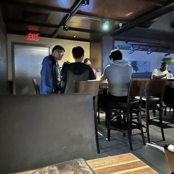 Yard House - New American Near Me - Honolulu, Hawaii Yard House - New American Near Me - Honolulu, Hawaii