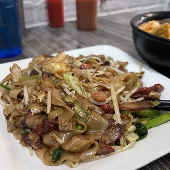Borneo Eatery - Borneo rice noodle - Indonesian Near Me - Alhambra, California Borneo Eatery - Borneo rice noodle - Indonesian Near Me - Alhambra, California