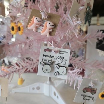 Williamsburg Bazaar TOO - Gift Shops Near Me - Williamsburg, Virginia