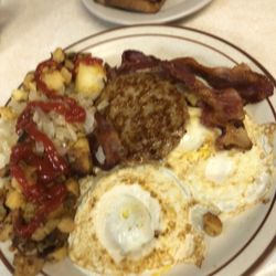 Spanky's - "Hobo" breakfast special - eggs, bacon and sausage, home fries and toast.