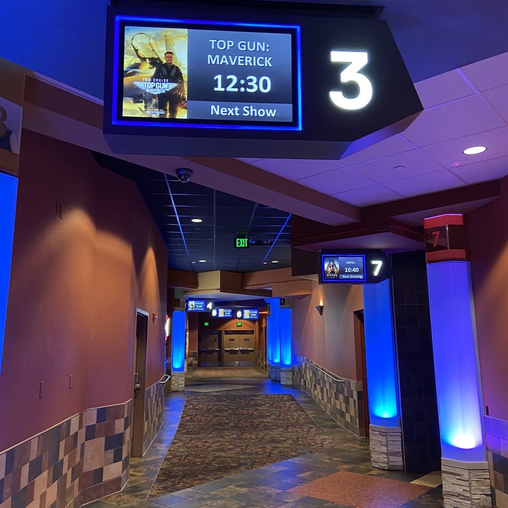 Matinee viewing, it was very empty and clean! Matinee viewing, it was very empty and clean!