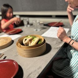Star Noodle - Pork buns