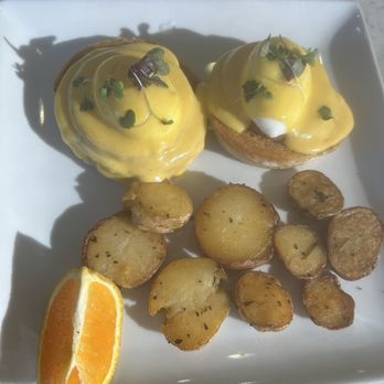 Cafe Mimosa - Classic eggs Benedict - Breakfast & Brunch Near Me - Santa Rosa, California Cafe Mimosa - Classic eggs Benedict - Breakfast & Brunch Near Me - Santa Rosa, California