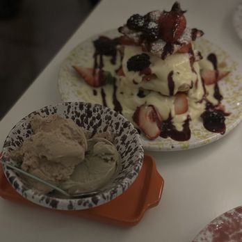 LA Puglia - Anima Gemella (millefoglie) & Il Miracolo (gelato) - Italian Near Me - Santa Monica, California
