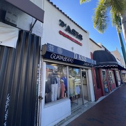 D' Asis Guayaberas - Cuban shirts and hat specialty shop